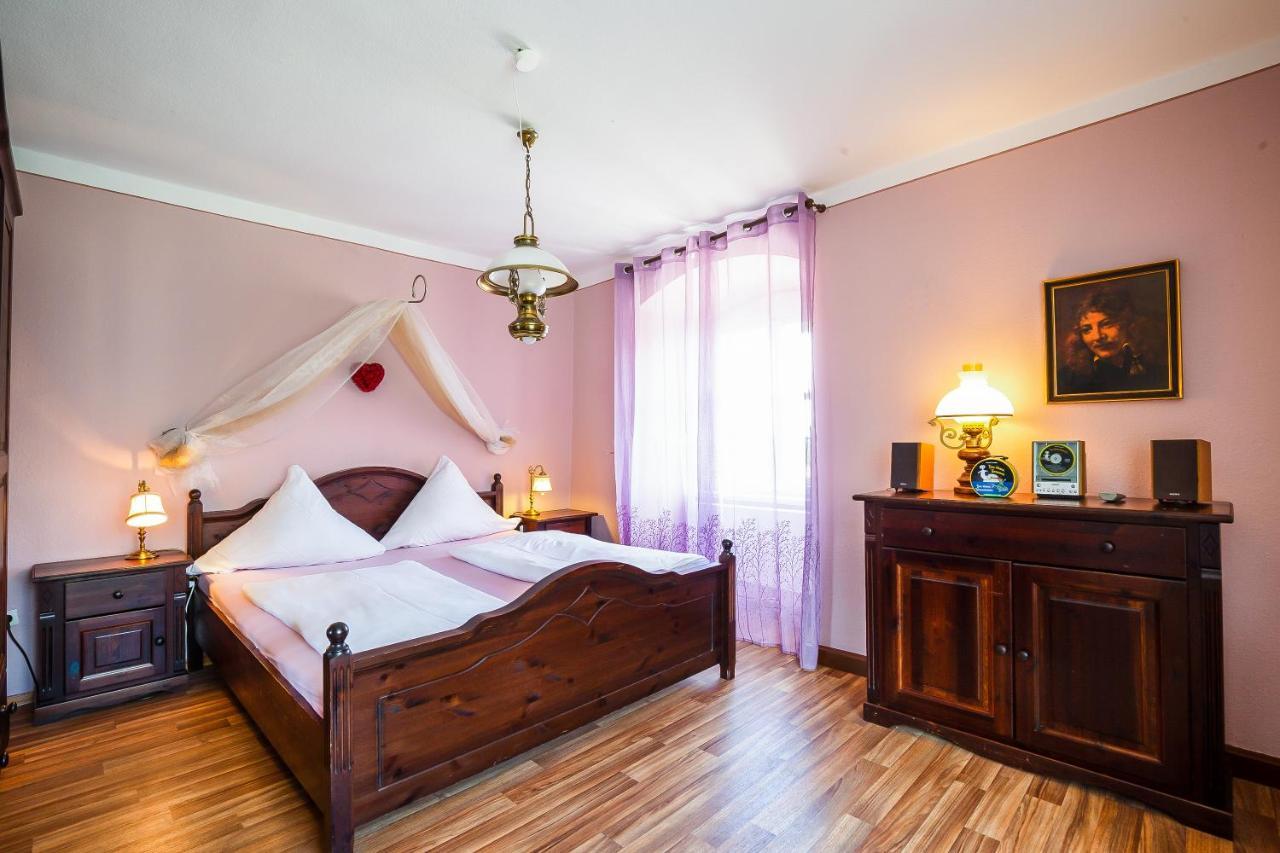 Schlosshotel Harburg Екстер'єр фото